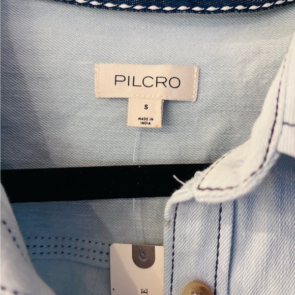 NWT Pilcro Light Blue Denim Shirt with patch Detail from Anthropology - Picture 4 of 4